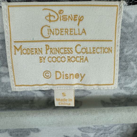 Disney Cinderella Modern Princess Collection By Coco Rocha Short Sleeve Top Sz S - Picture 4 of 5